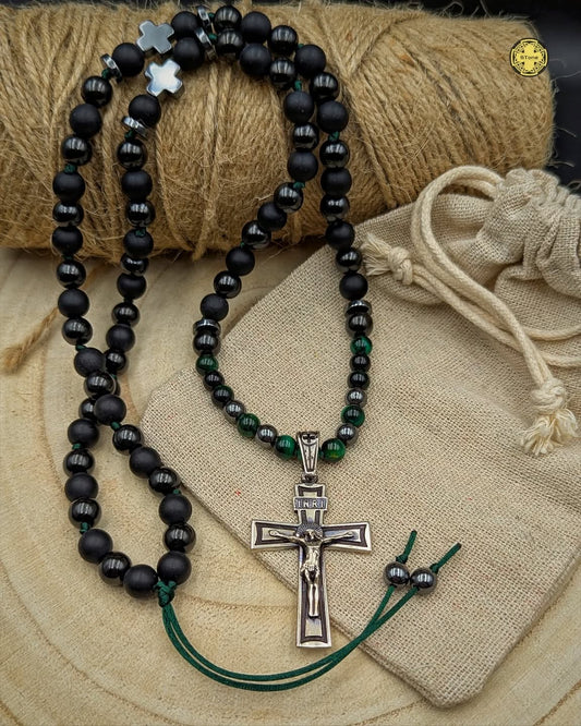 ვერცხლის ჯვარი - ნატურალური ქვები